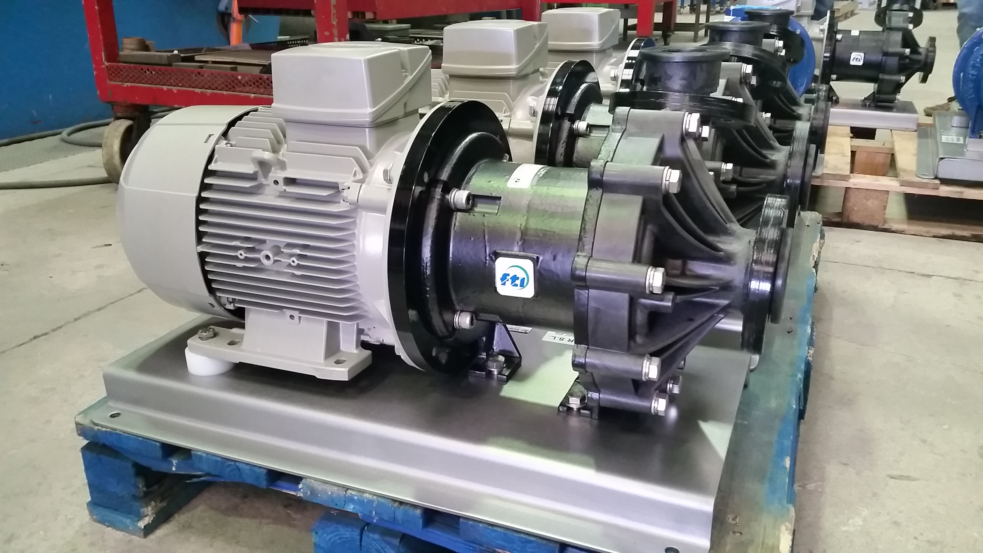 Bomba acoplamiento magnetico en PVDF (Serie DB)